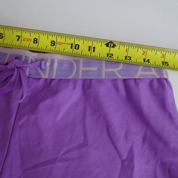 Under Armour HeatGear Purple Athletic Shorts Women Size M Running Workout FLAW - Picture 6 of 8